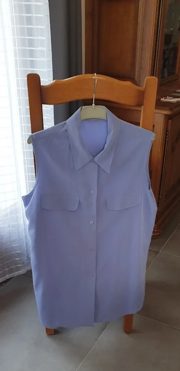 Blouse longue sans manche
