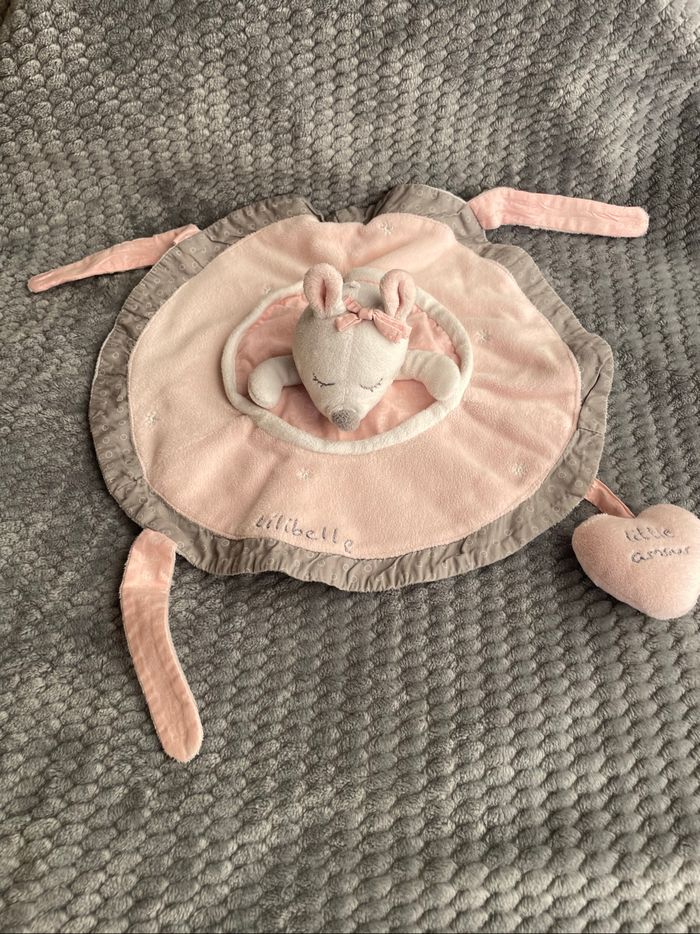 Doudou plat rond sourir rose blanc gris Lilibelle Little amour cœur Sauthon
