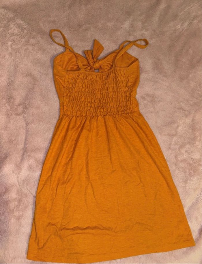 Robe d’été moutarde - photo numéro 3