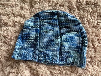 Bonnet en laine fait à la main