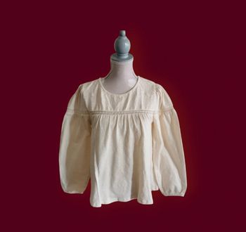 Blouse beige brodée kiabi taille 10 ans