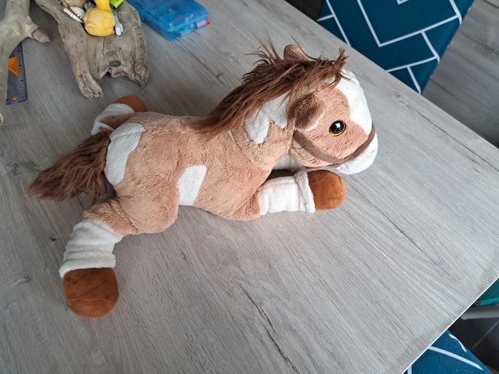 Peluche cheval