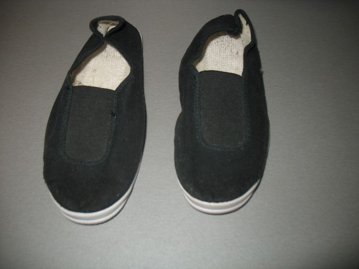 CHAUSSONS DE GYMNASTIQUE NOIR - P34 - n°12