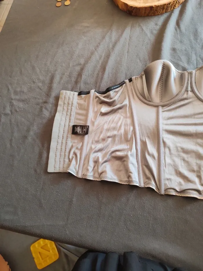 Bustier 80c gris et noir - photo numéro 3