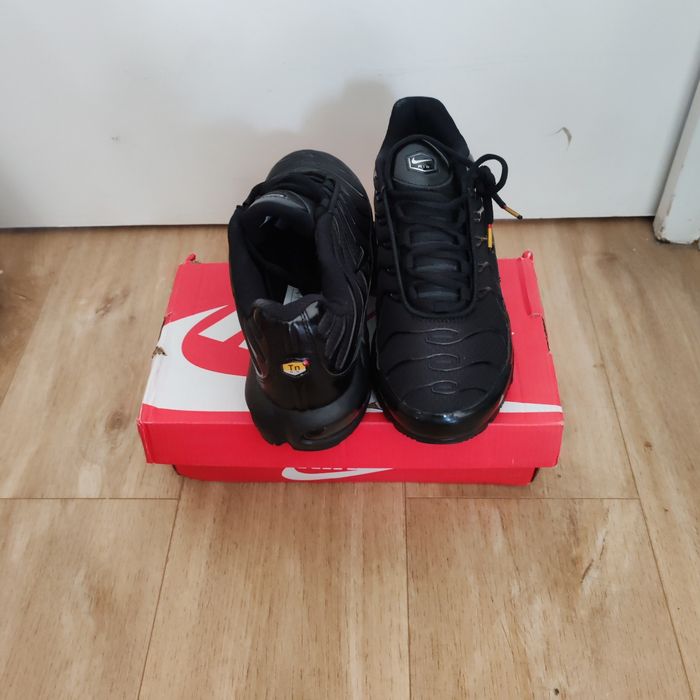 Basket tn taille 42 prix 60 € - photo numéro 2