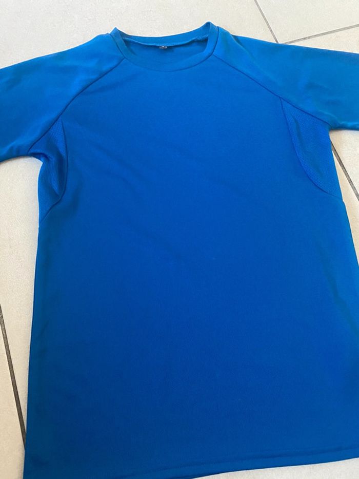 Maillot de sport 10 ans - photo numéro 2