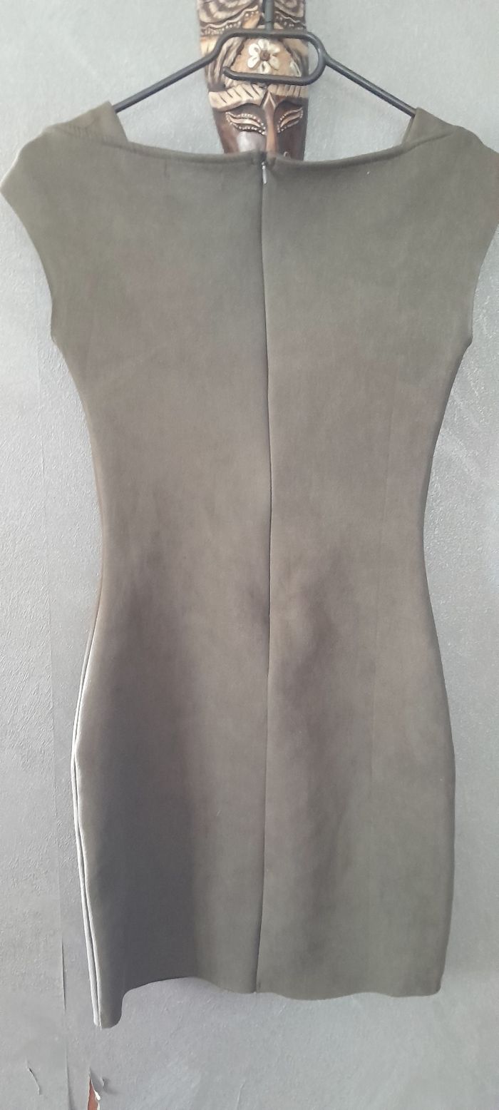 Robe courte - photo numéro 2
