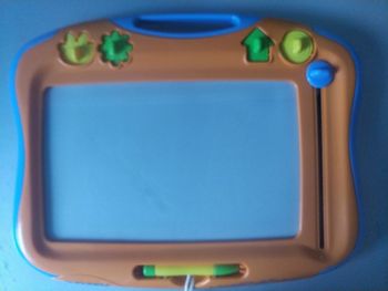 Ardoise magique Tomy