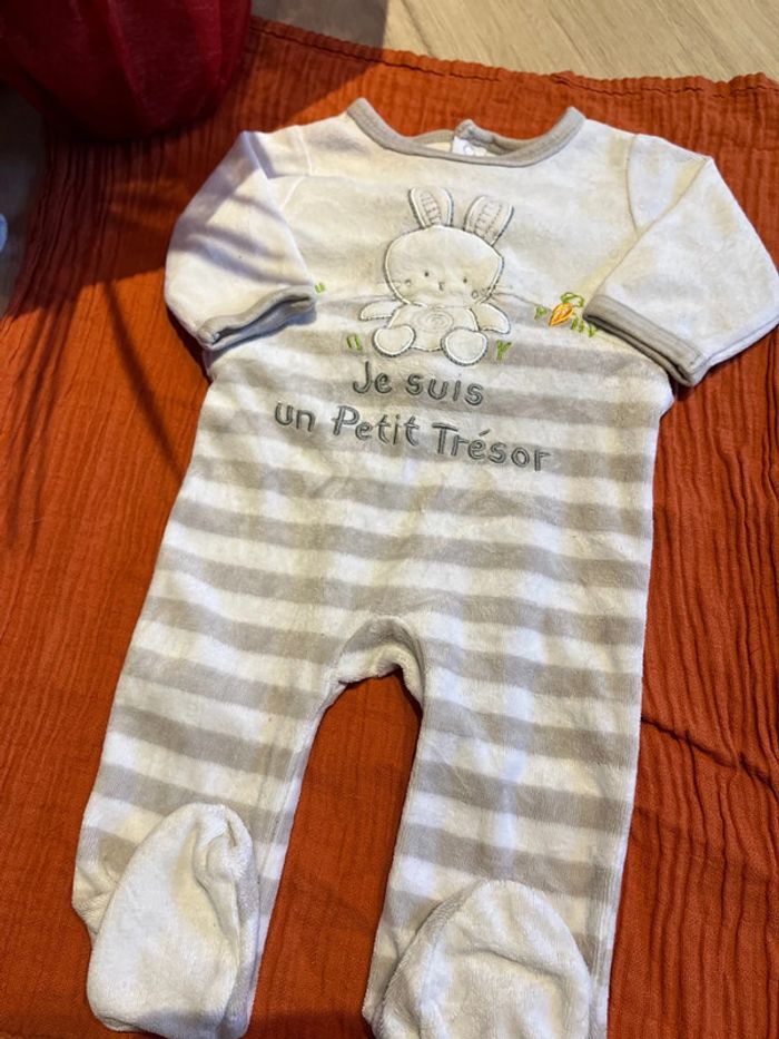 Pyjama / dors bien 3mois Gémo - photo numéro 2