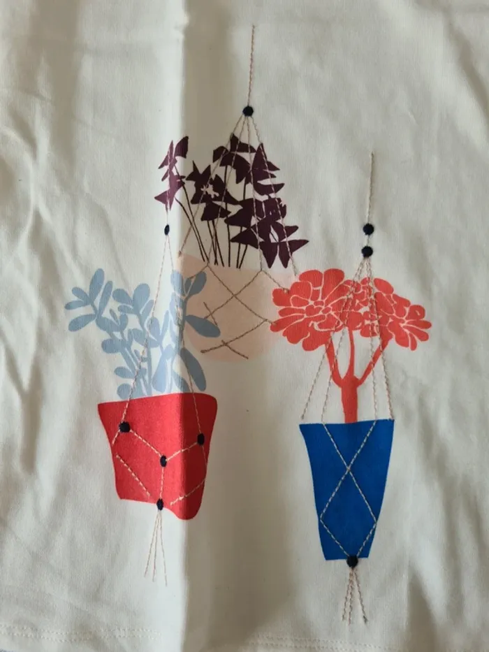 T-shirt Carrément beau 12 ans neuf - photo numéro 3
