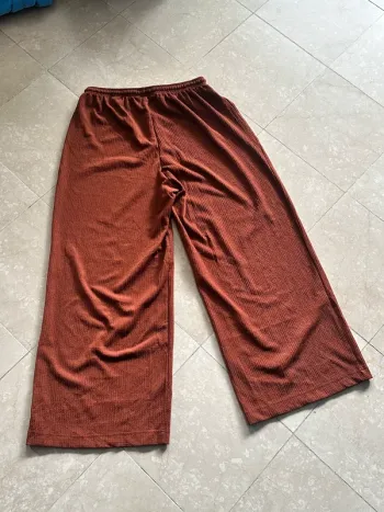H&M - Pantalon marron large avec taille élastique