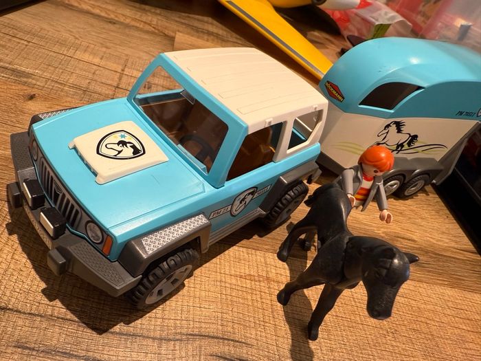 Playmobil van chevaux voiture - photo numéro 4