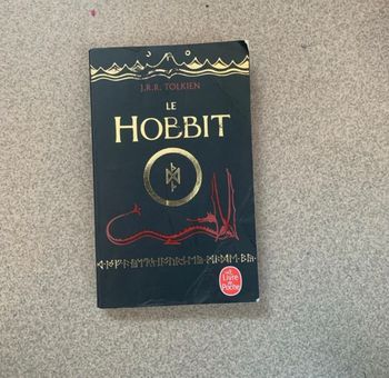 Livre  le hobbit