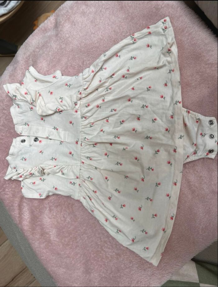 Robe bodie 6 mois - photo numéro 3