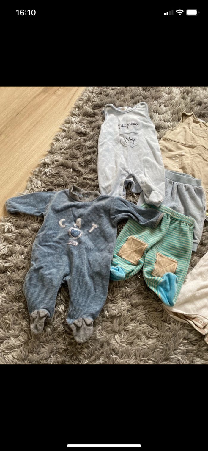 Lot vêtement - photo numéro 2