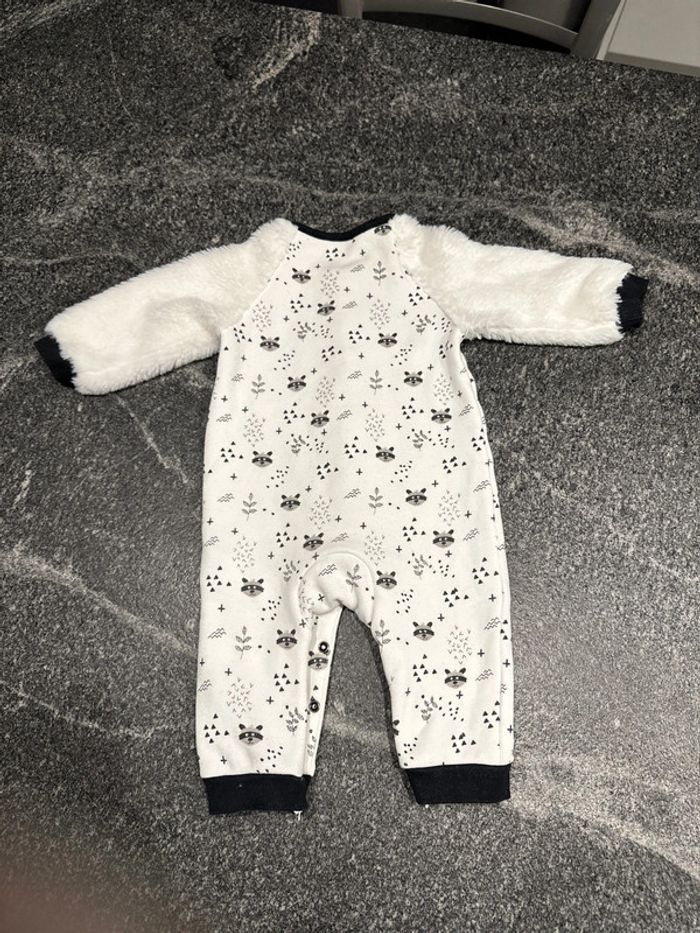 Combinaison orchestra 6 mois bon état - photo numéro 3