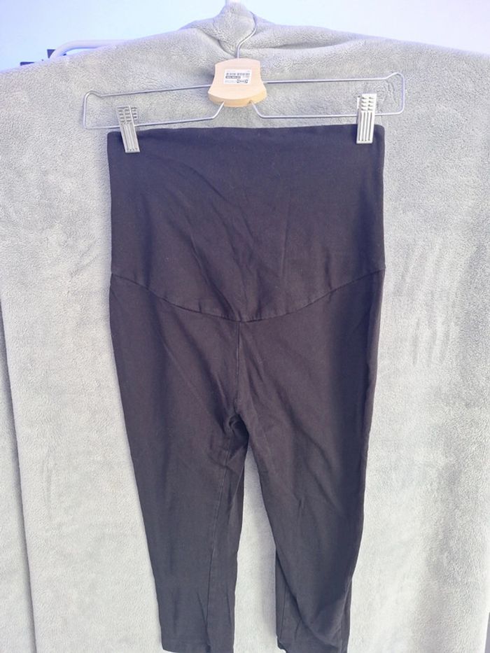 Legging court 3/4 Grossesse Kiabi Taille 38 - photo numéro 2