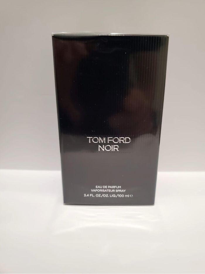 Tom Ford noir