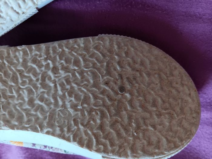 Chaussures taille 25 - photo numéro 2
