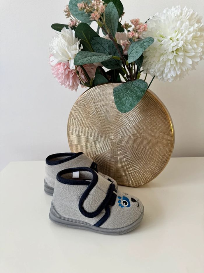 Chaussons chiot || taille 21 - photo numéro 3