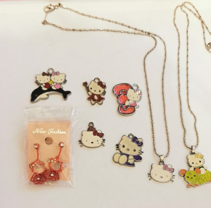 Lot bijoux hello kitty - photo numéro 2