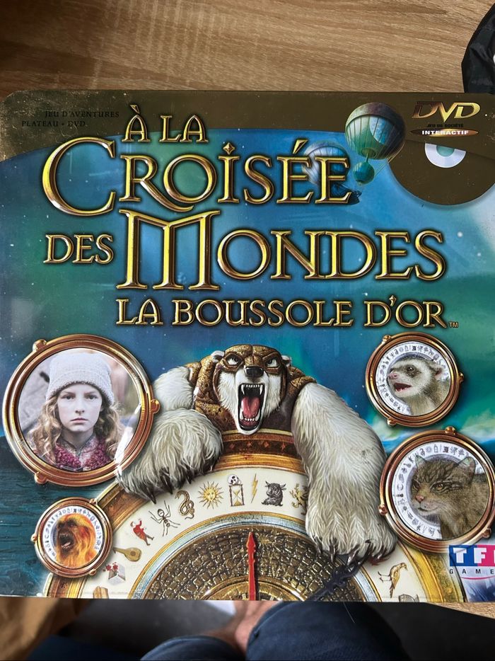 Jeu de plateau « À la croisée des mondes , La Boussole d’or »