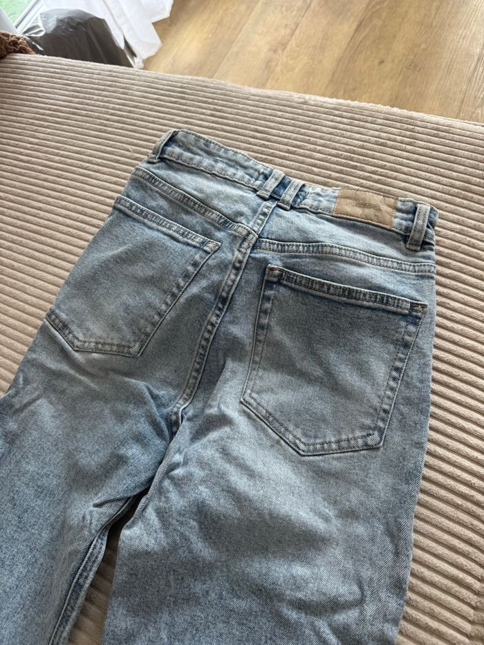 Jean bleu - photo numéro 3