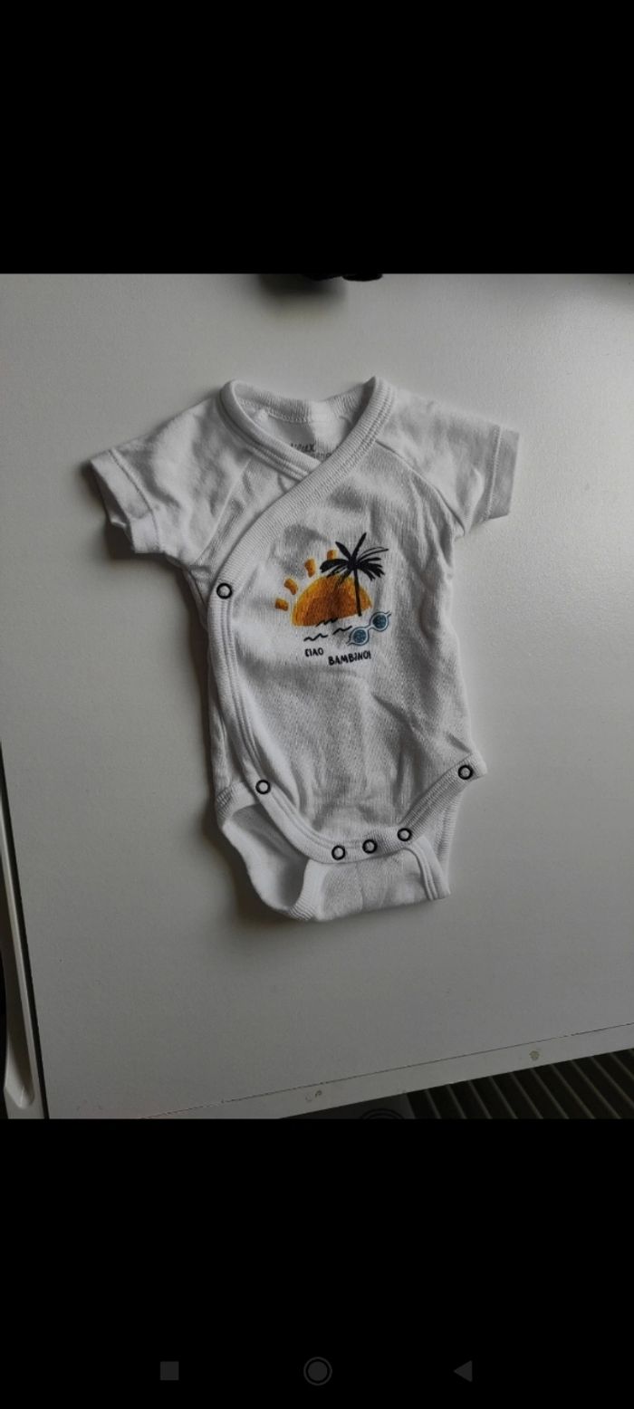 Bodies manches courtes Gémo 1 mois