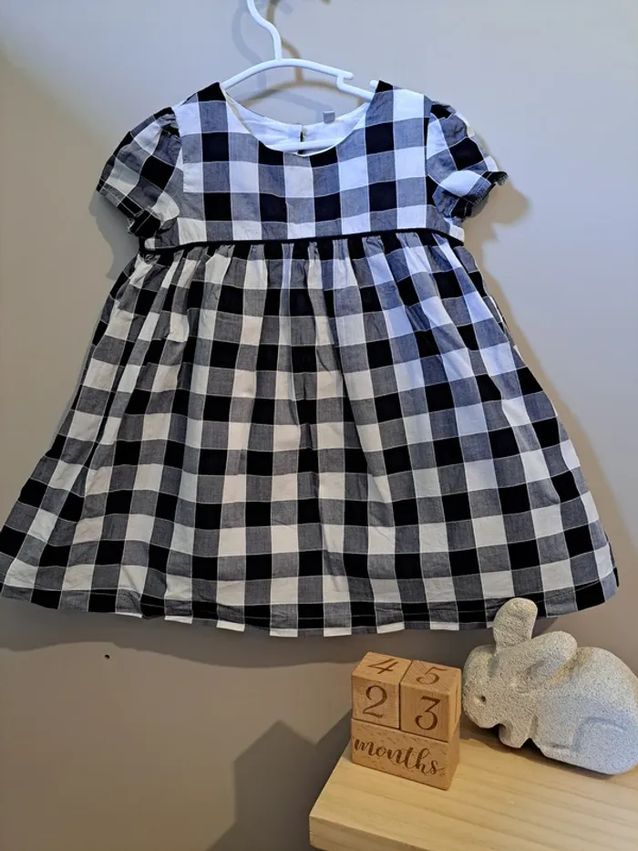 Robe - marque inconnue - 23 mois