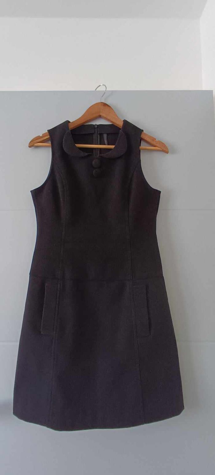 Robe unie noire sans manches "Naf Naf" Taille 36