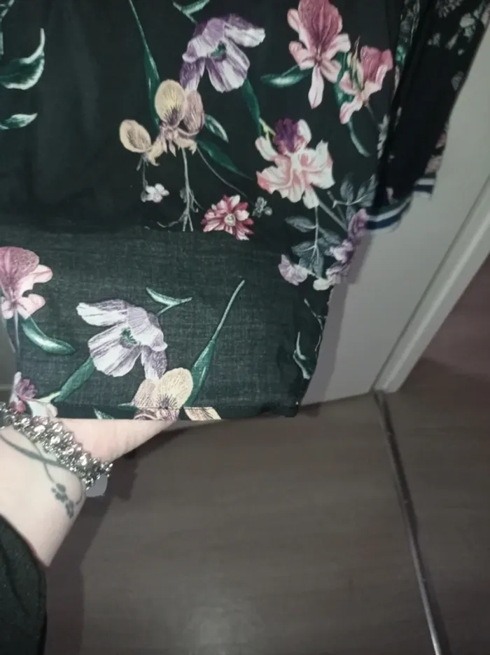 Chemise manche longue noir à fleurs - photo numéro 3