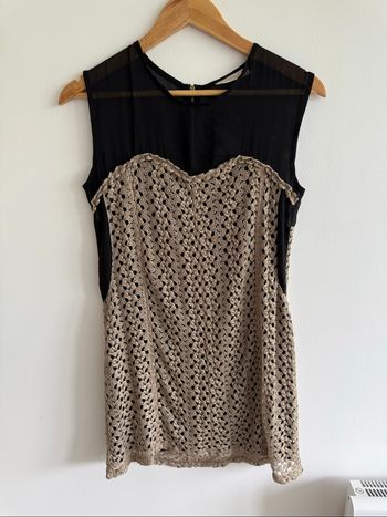 Robe chic dorée noir transparence taille 38 M