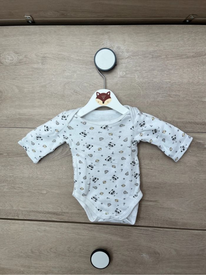 Lot de 5 bodies bébé – Taille 1 mois – En très bon état - photo numéro 6