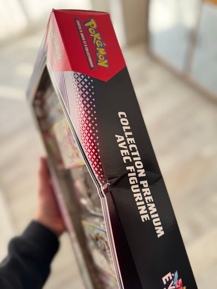 [NEUF] Coffret Pokémon collection premium figurine EV8.5 (défaut) - photo numéro 5