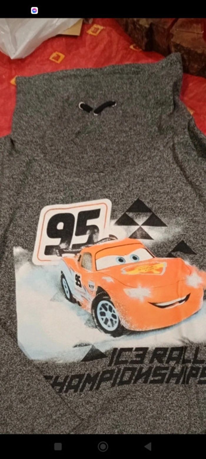 Sous pull 8ans - photo numéro 3