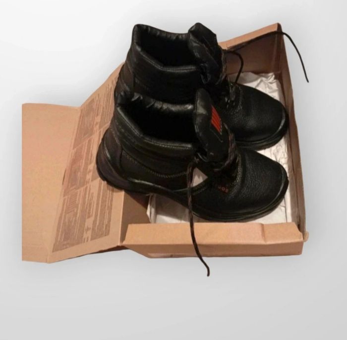 Chaussures de Sécurité Ergos – Neuves – Taille 38 - photo numéro 2