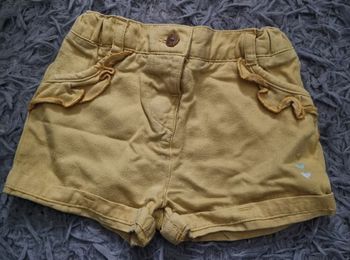 Short jaune 9mois