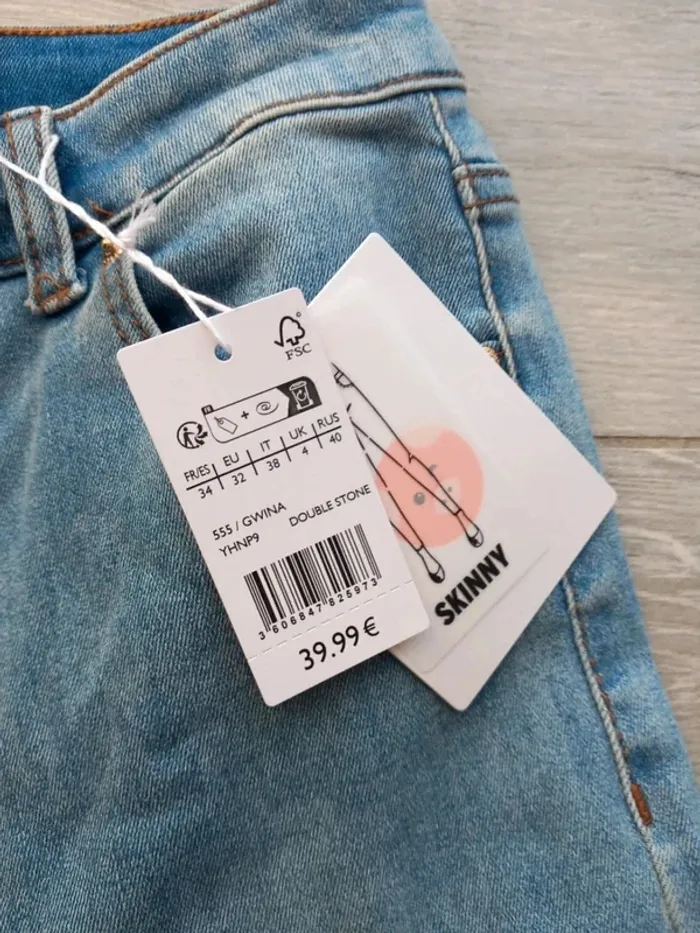 Jean naf naf neuf taille 34 - photo numéro 3