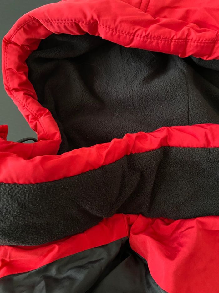 Magnifique doudoune à capuche rouge / Taille M - photo numéro 5