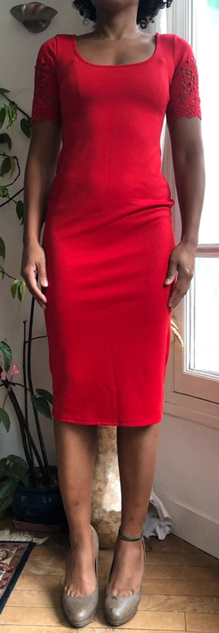 Robe tube rouge - photo numéro 7