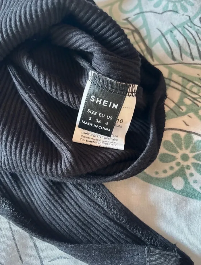 Body string avec une manche transparente Shein - photo numéro 5