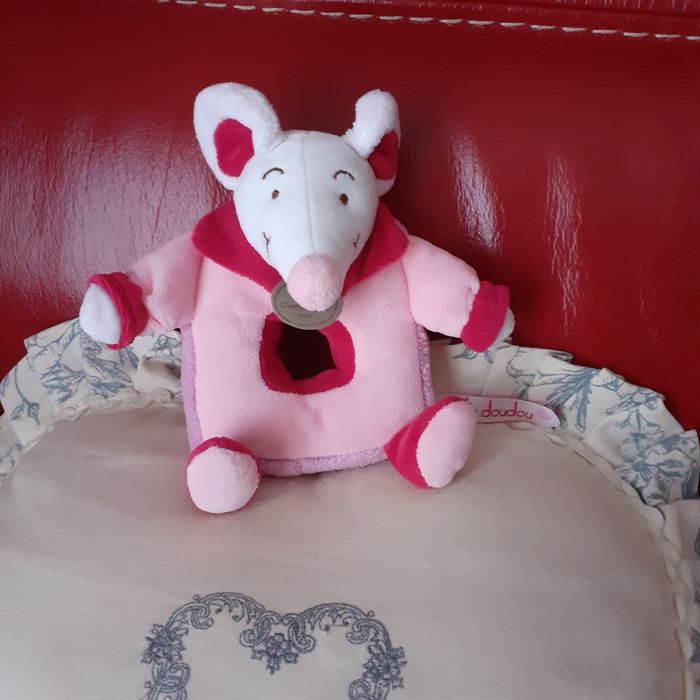 Doudou et Cie :Hochet "Petite Souris "avec grelot - photo numéro 2