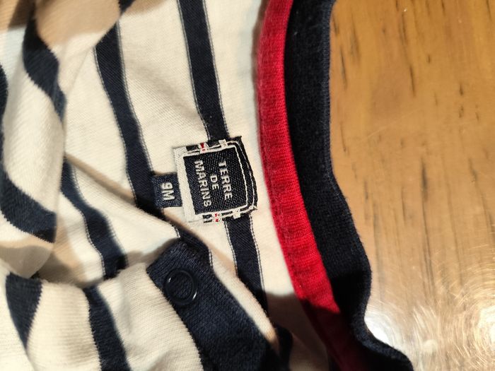 Ensemble salopette et t-shirt - photo numéro 2