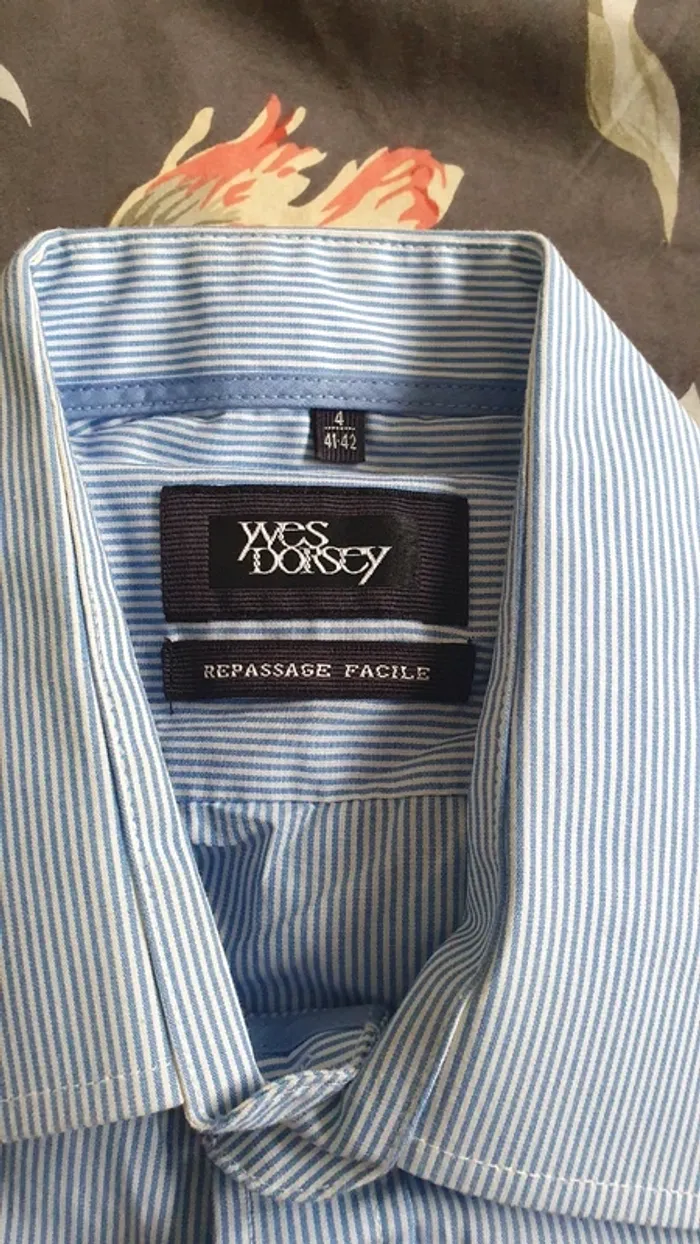 Chemise taille 4 manches courtes - photo numéro 2
