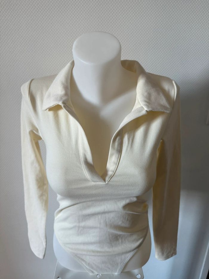 Body Zara crème en très bon état taille S - photo numéro 3