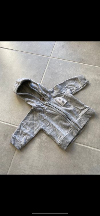 Sweat zippé à capuche 3 mois