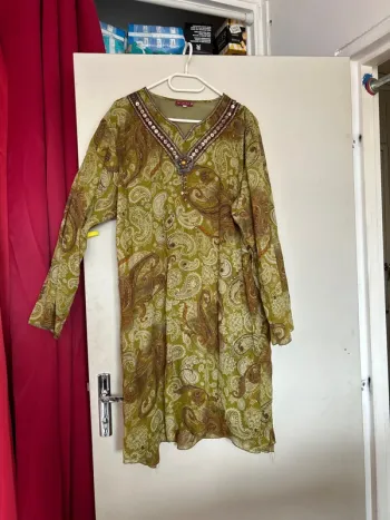 Robe manches longues voile