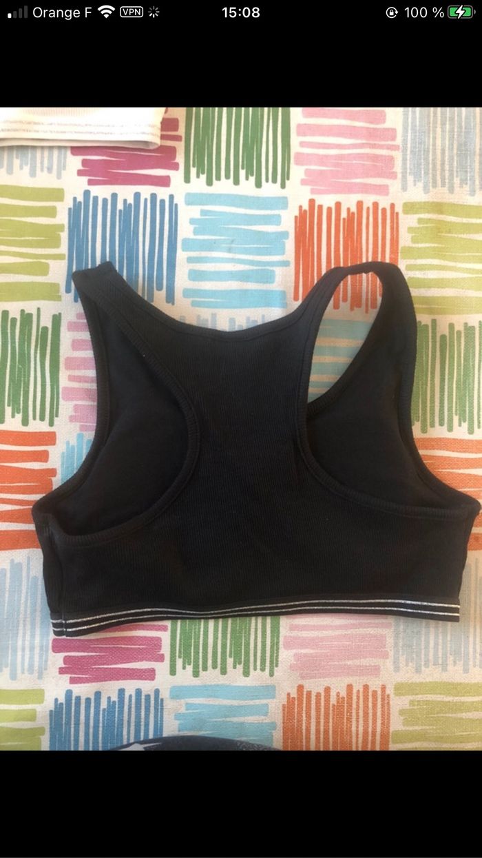 Brassière sport du 16 ans - photo numéro 3