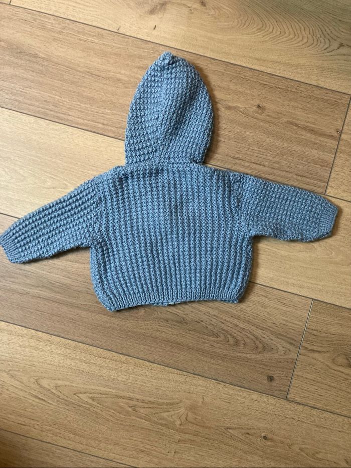 Gilet tricot bleu 6 mois - photo numéro 2