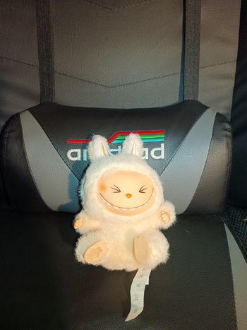 Labubu Beige Rosé Have A Seat